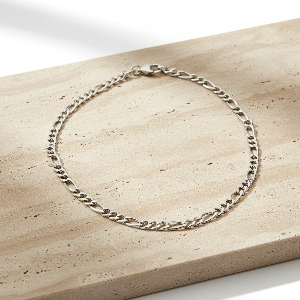 LEVA Necklace