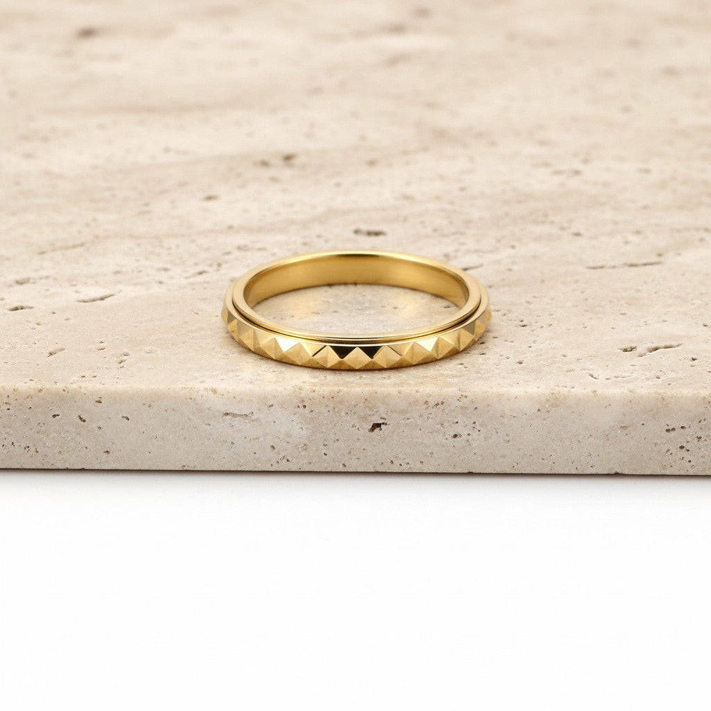 ZAG Ring